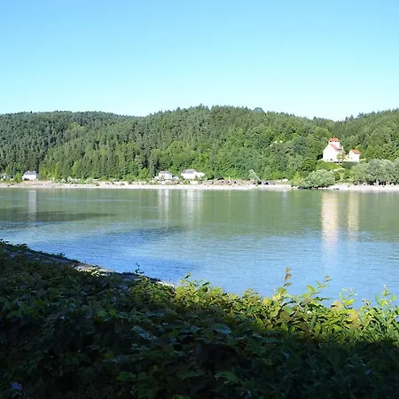 בית הארחה Aschacher Hof 3*